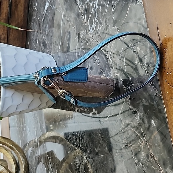 Coach Wristlet - Picture 3 of 5